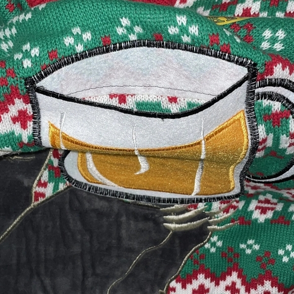 Blizzard Bay Mens Ugly Christmas Sweater Beer Mug Sloth New Pocket Size M - Picture 3 of 4